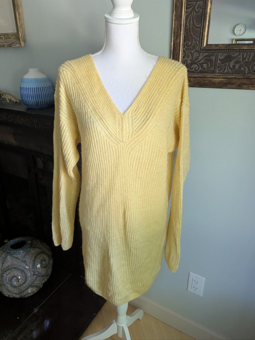 Vintage 90s Women's Small/Medium V-Neck Short Sweater Dress Yellow Acrylic